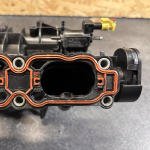 Zestaw do usunięcia klap wirowych 2.0 TFSI / TSI  Audi VW Skoda Seat Cupra 06L133201